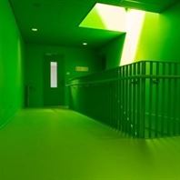 gietvloer_kleuren_groen_trappenhuis